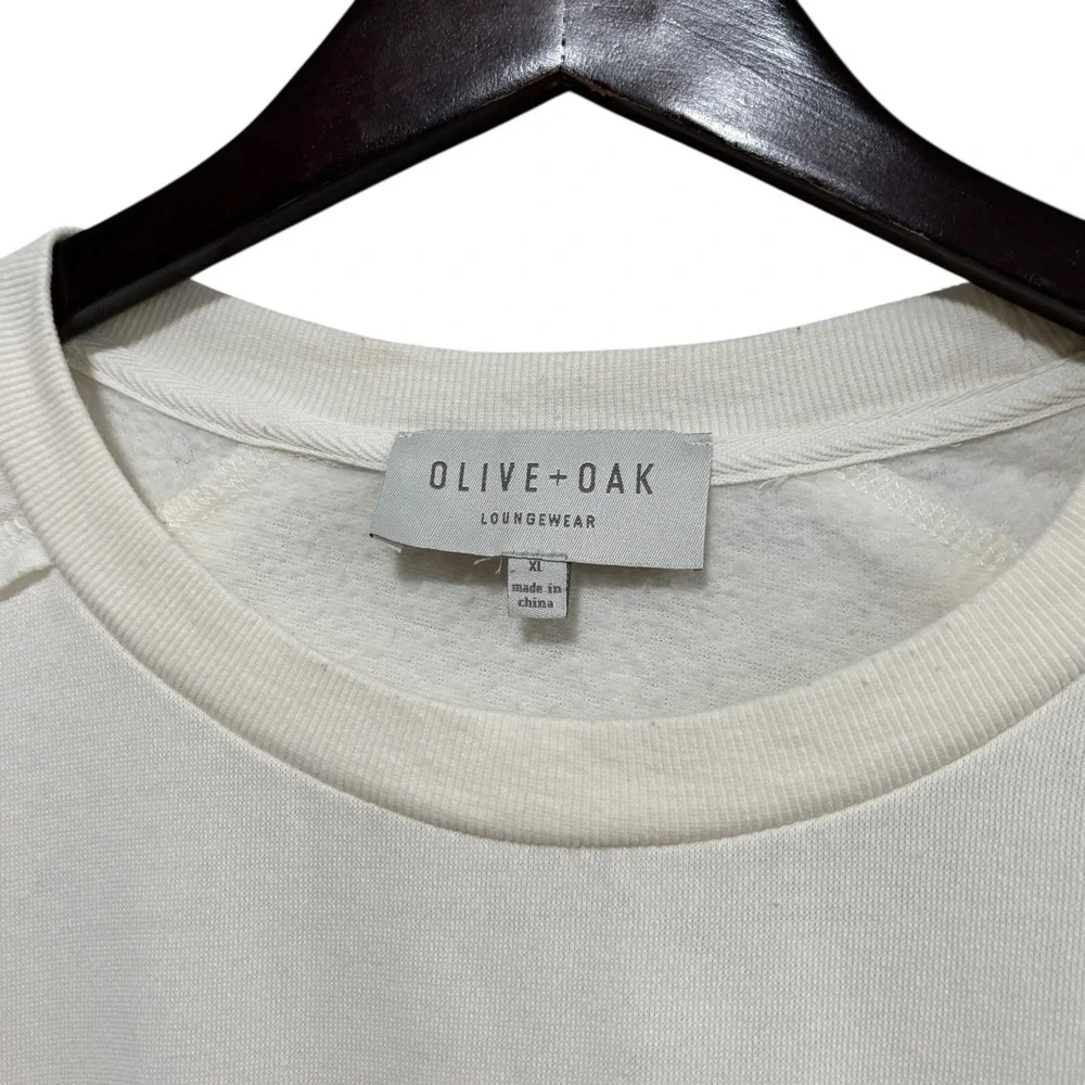 Olive Oak Loungewear Women's Soft Stretch Sweatshirt Beige‎ Size XL 23 x 28